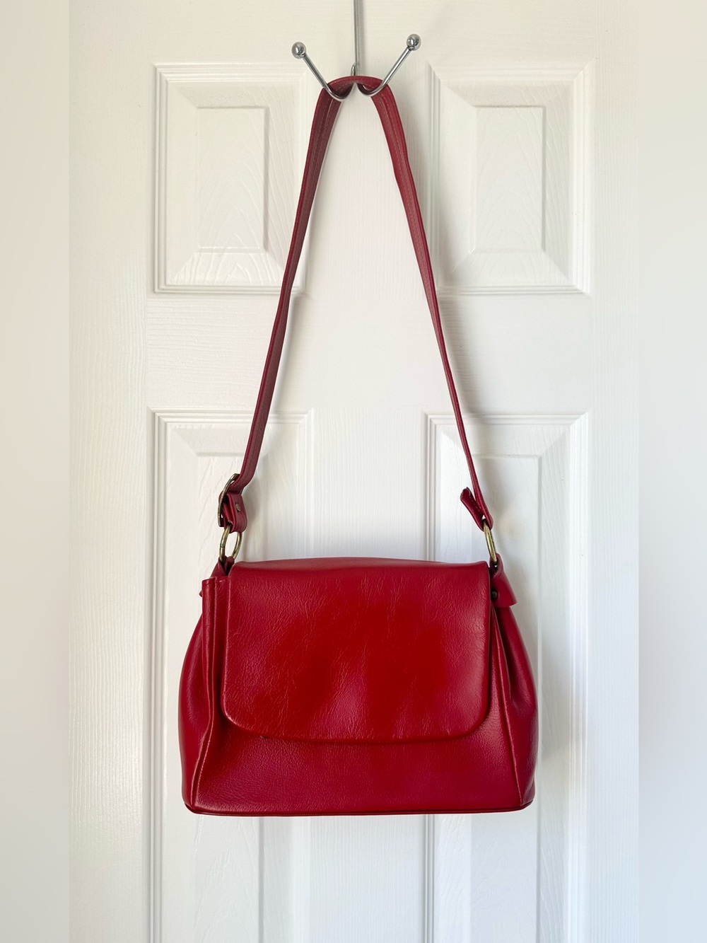 Women's Red Leather Shoulder Bag with Adjustable Strap